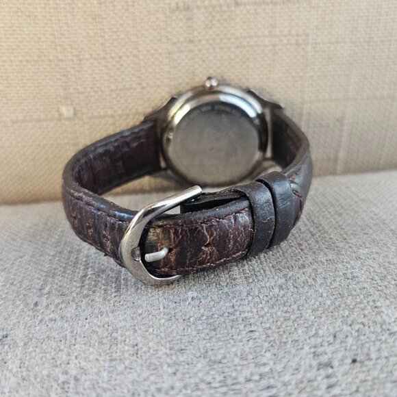 Vintage Eddie Bauer Women Wristwatch Brown Leather band Quartz Analog Watch